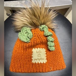 Infant Pom Pom hat Hello Pumpkin